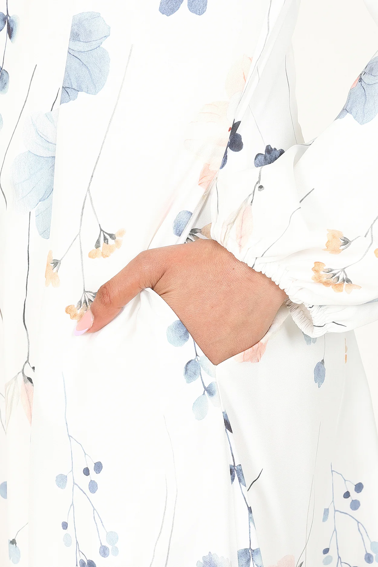 Anisah Ethereal Dress - Image 3