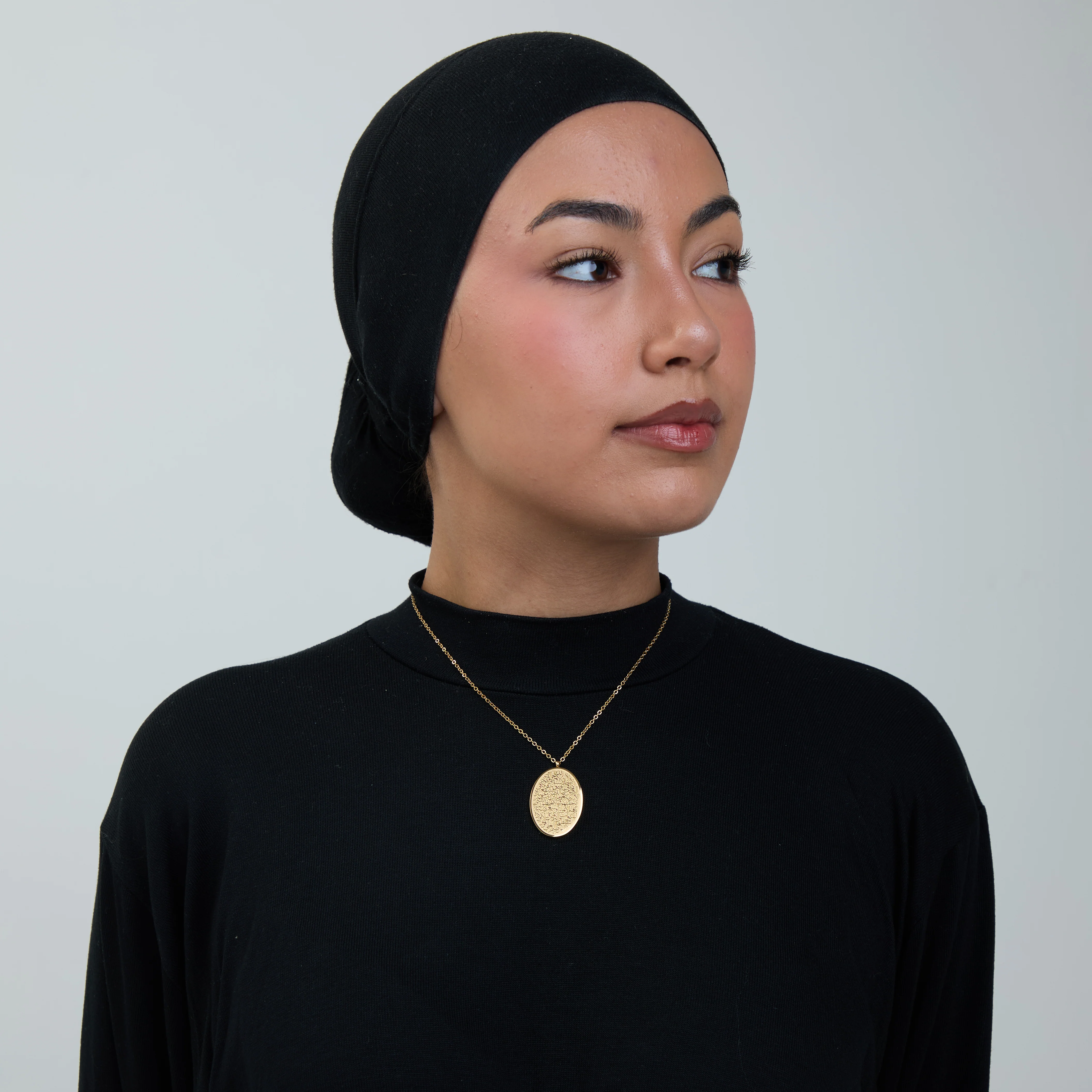 Oval Ayatul Kursi Necklace - Image 3