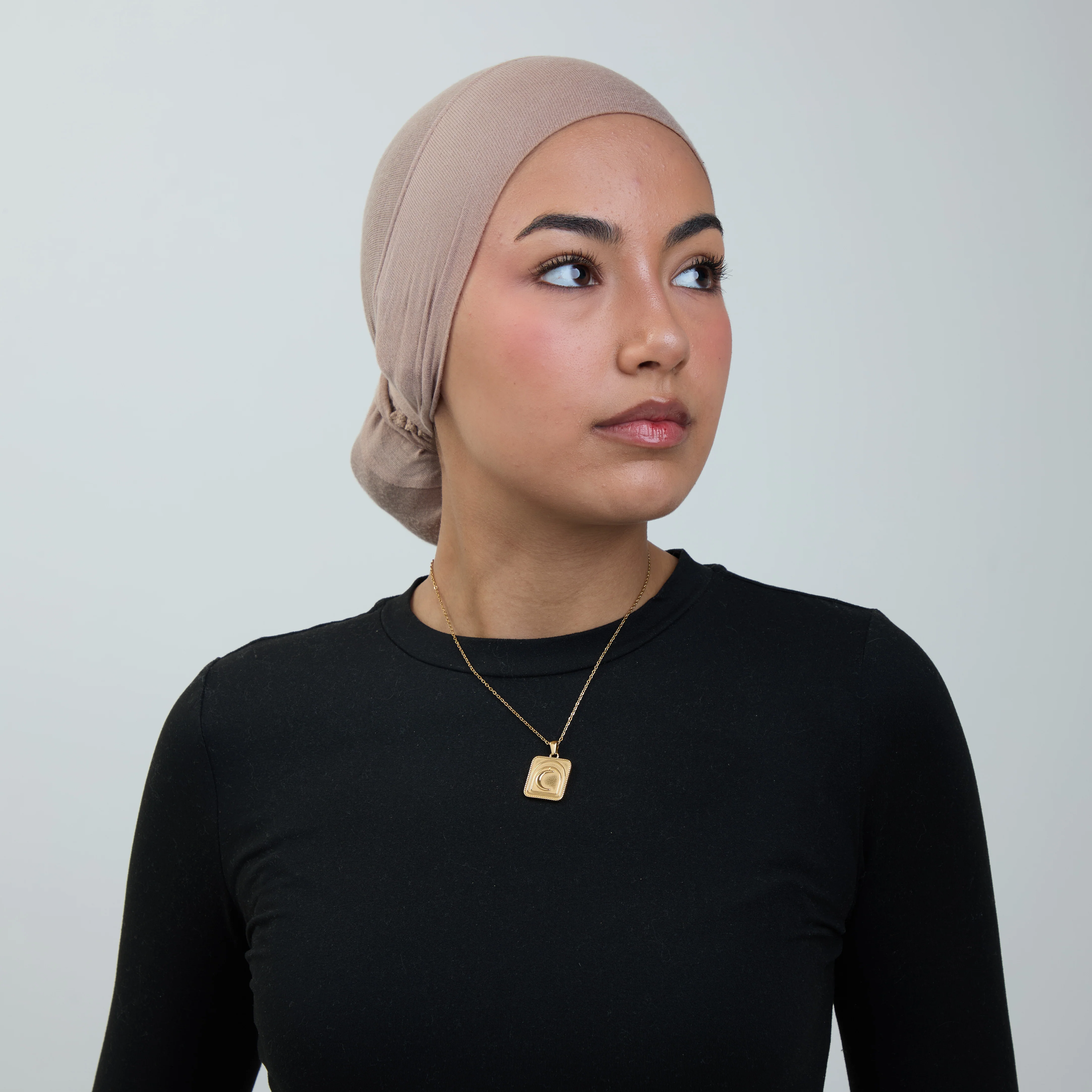 Crescent Arch Necklace - Image 3