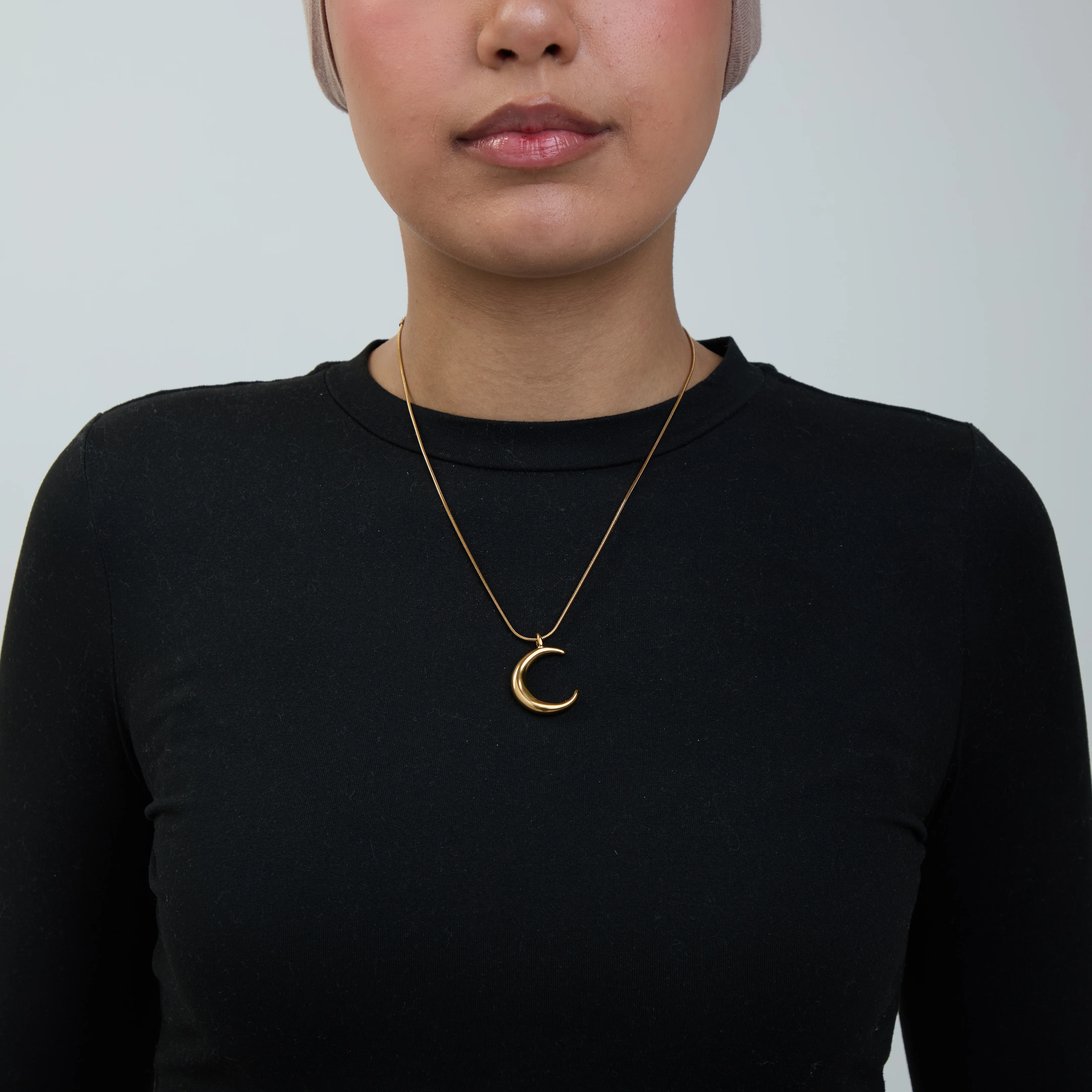Premium Crescent Necklace - Image 4