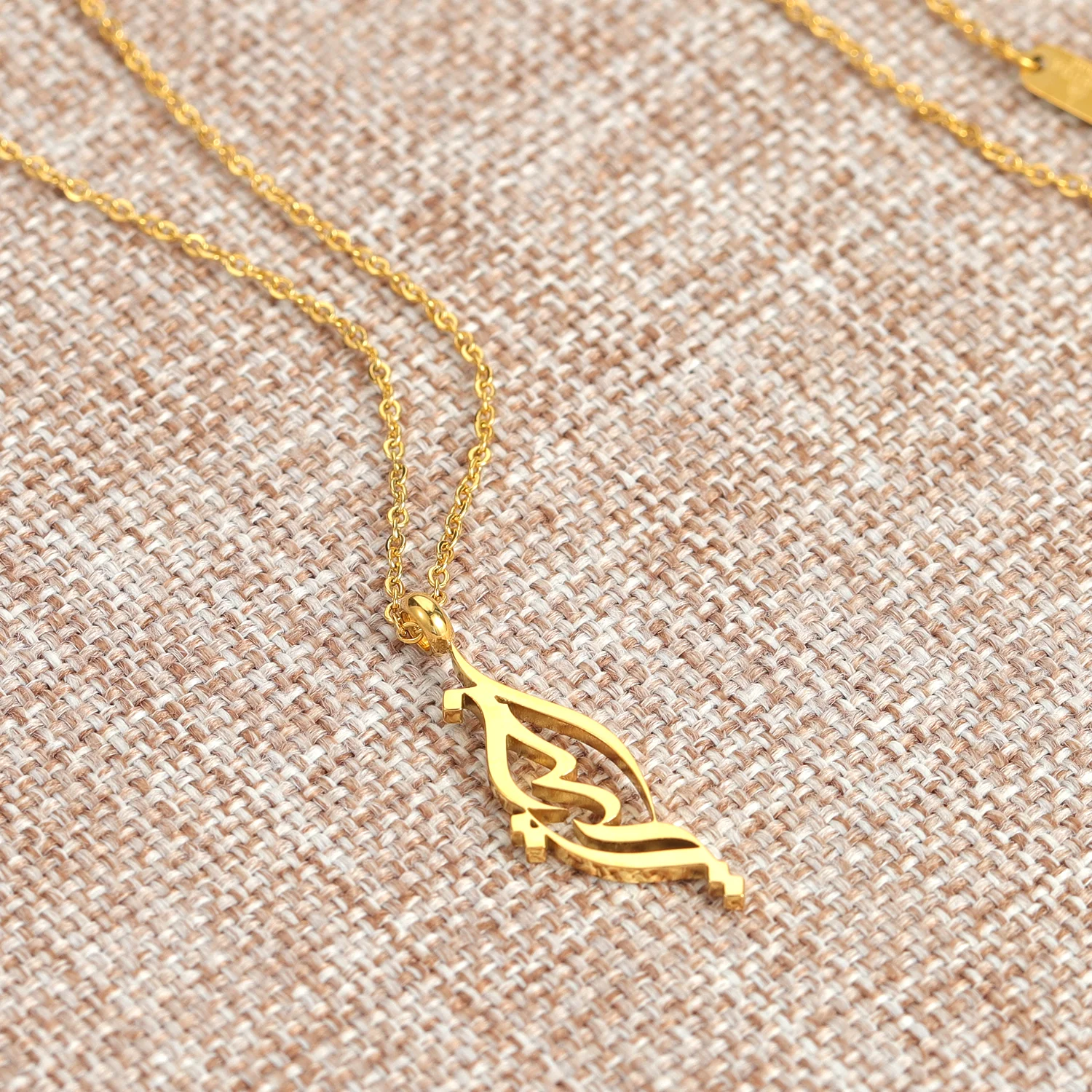 Sister Calligraphy Necklace - Image 5